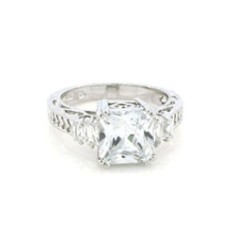 STERLING SILVER ENGAGEMENT RING 
